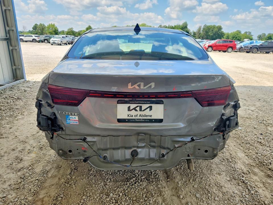 2022 KIA FORTE LXS — Фото 6 из 13