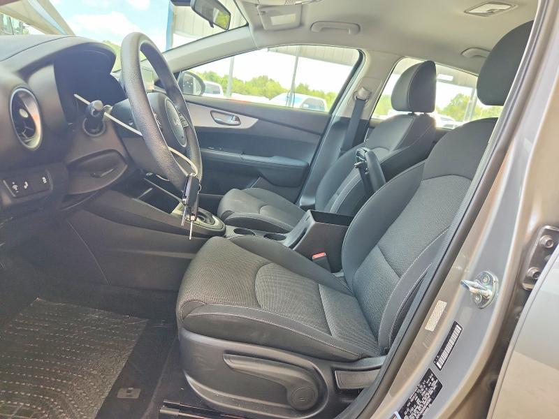2022 KIA FORTE LXS — Фото 7 из 13