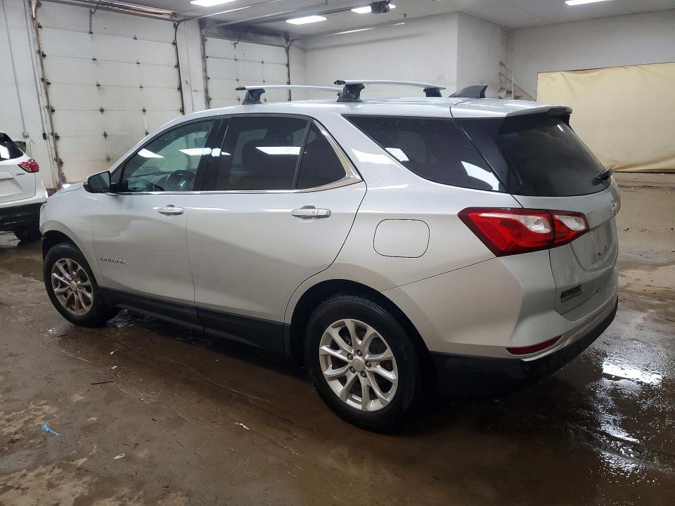2GNAXJEV0J6245651 2018 CHEVROLET EQUINOX photo no. 2