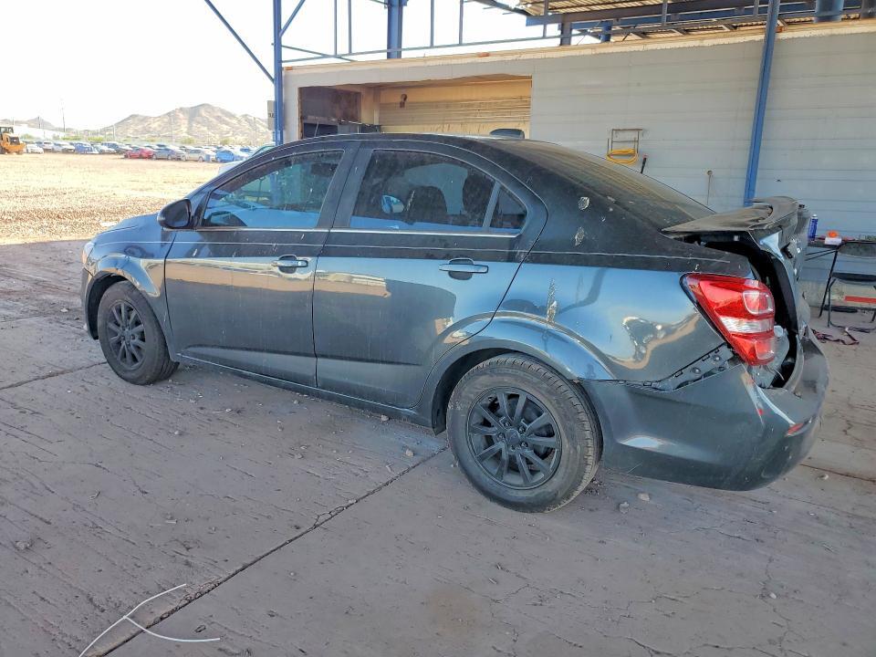 1G1JD5SB7J4110311 2018 CHEVROLET SONIC photo no. 2