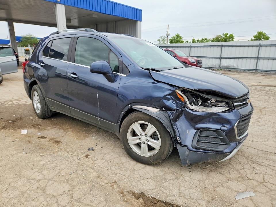 2018 CHEVROLET TRAX 1LT — Фото 4 из 13