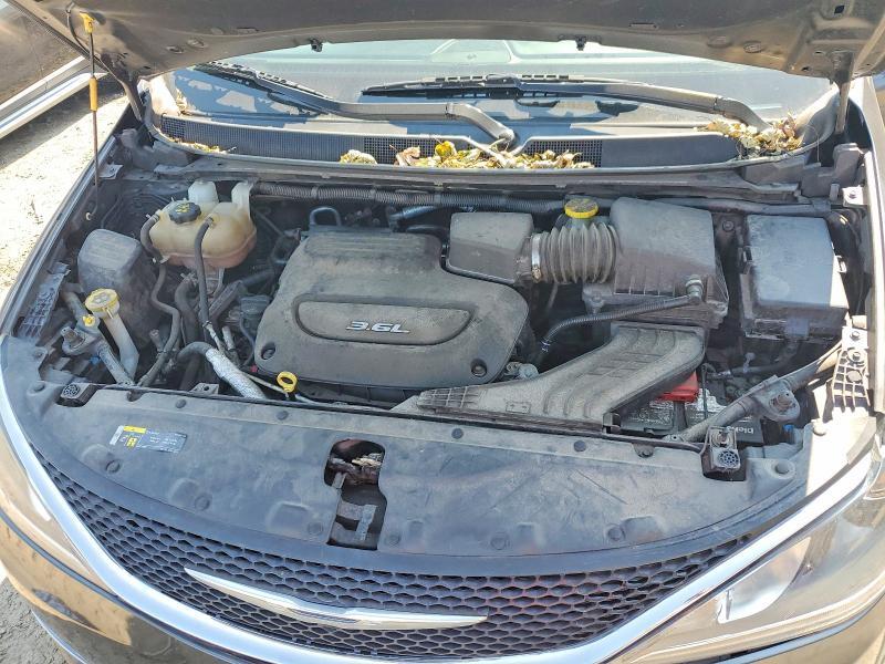 2018 CHRYSLER PACIFICA TOURING L — Фото 12 из 13