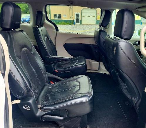 2018 CHRYSLER PACIFICA LIMITED — Фото 11 из 13