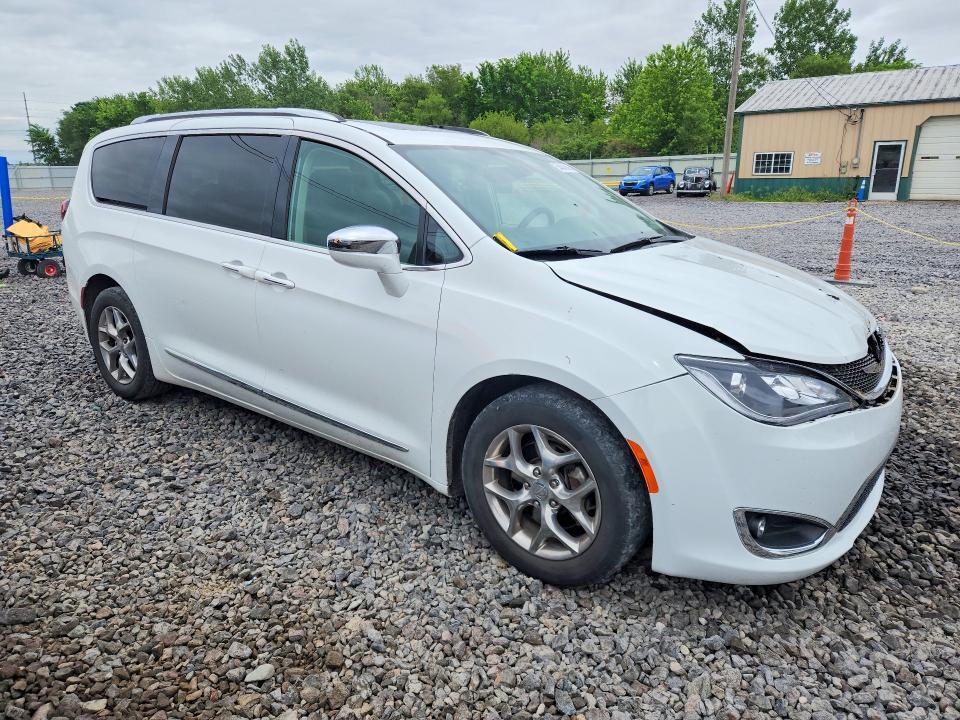 2018 CHRYSLER PACIFICA LIMITED — Фото 4 из 13
