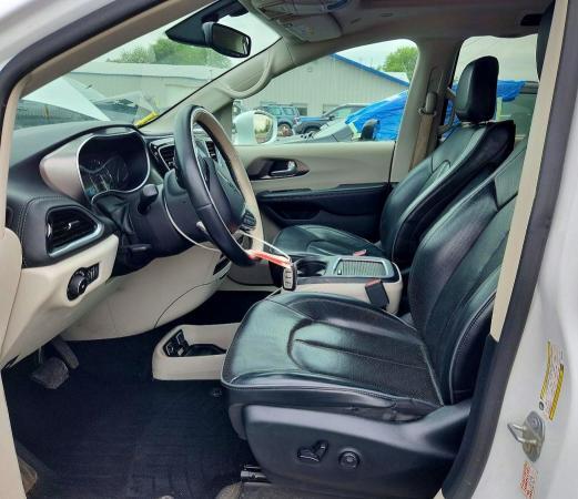 2018 CHRYSLER PACIFICA LIMITED — Фото 7 из 13
