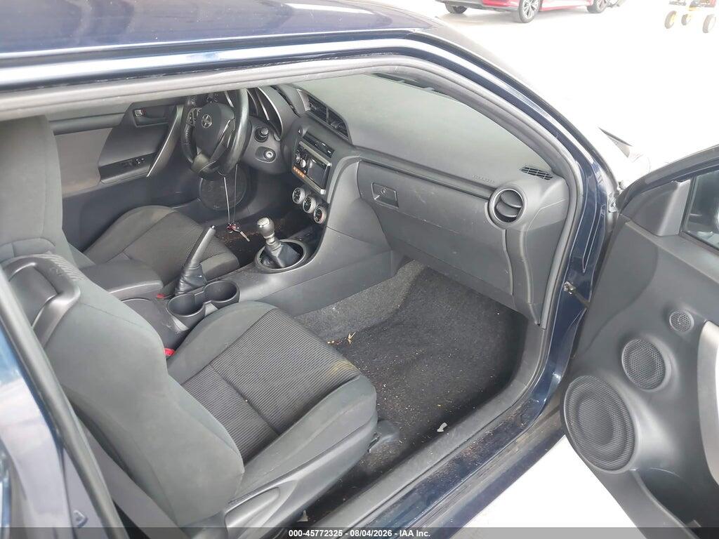 JTKJF5C71B3020440 2011 SCION TC photo no. 5