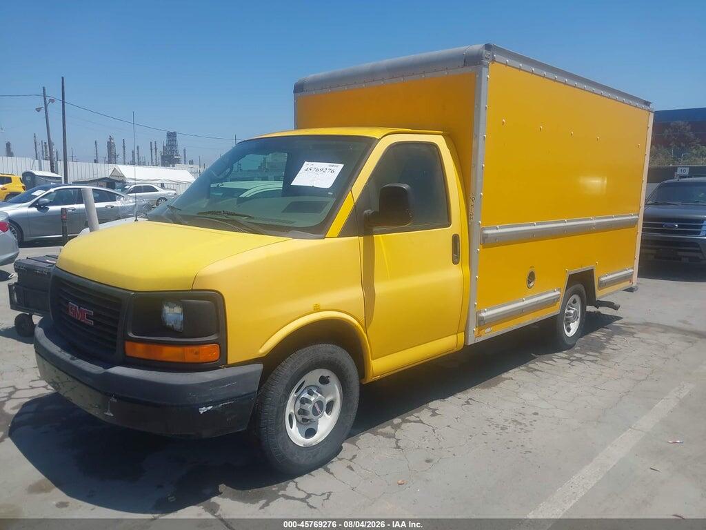 1GDY72CA8B1900538 2011 GMC SAVANA CUTAWAY photo no. 2