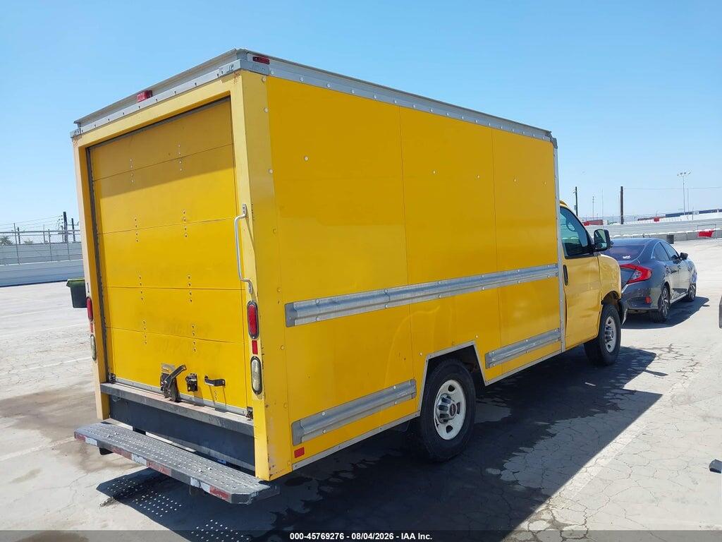 1GDY72CA8B1900538 2011 GMC SAVANA CUTAWAY photo no. 4