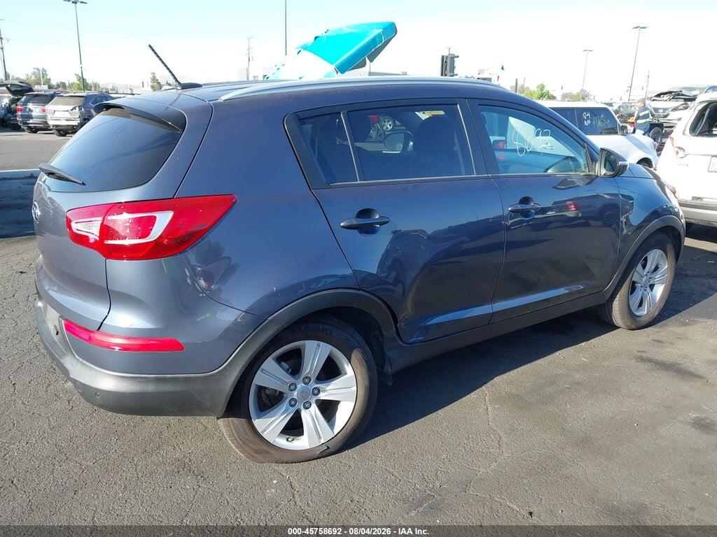 KNDPB3A20B7075382 2011 KIA SPORTAGE photo no. 4