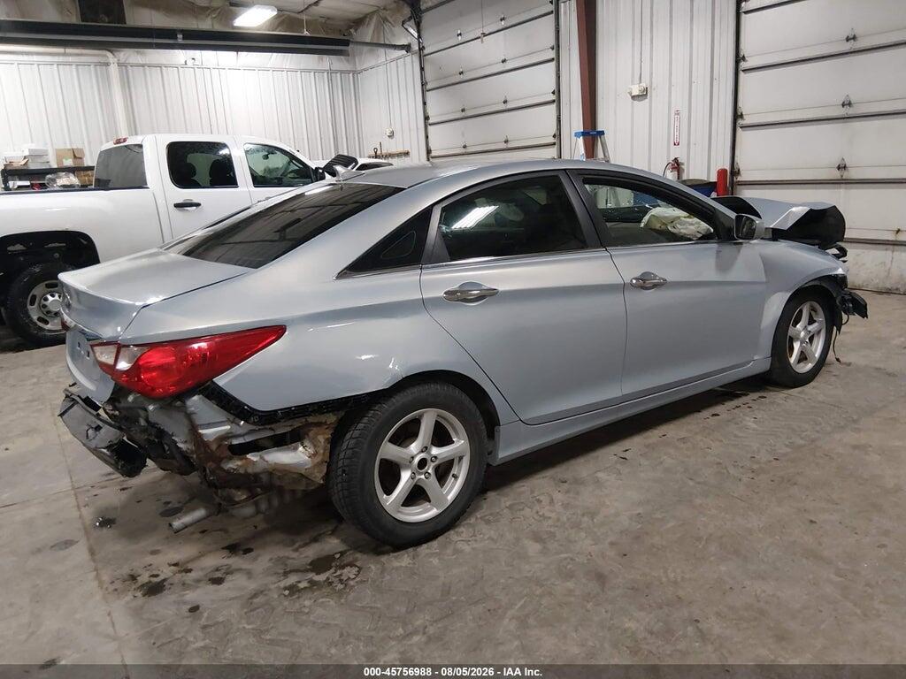 5NPEC4AC0BH179014 2011 HYUNDAI SONATA photo no. 4