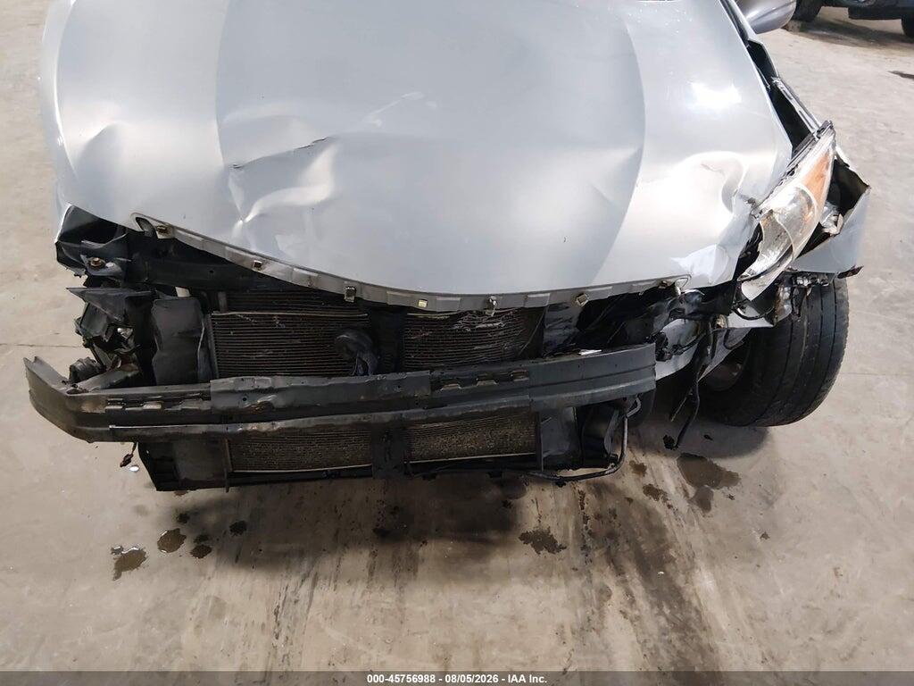 5NPEC4AC0BH179014 2011 HYUNDAI SONATA photo no. 6