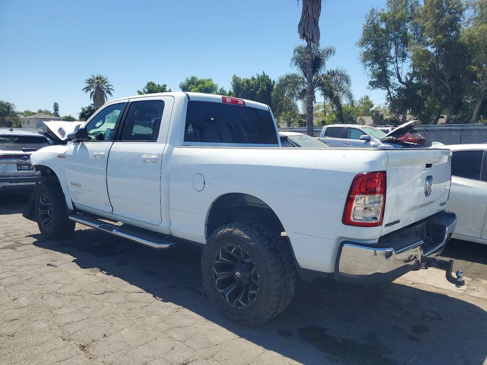 2022 RAM 2500 BIG HORN — Фото 2 из 12