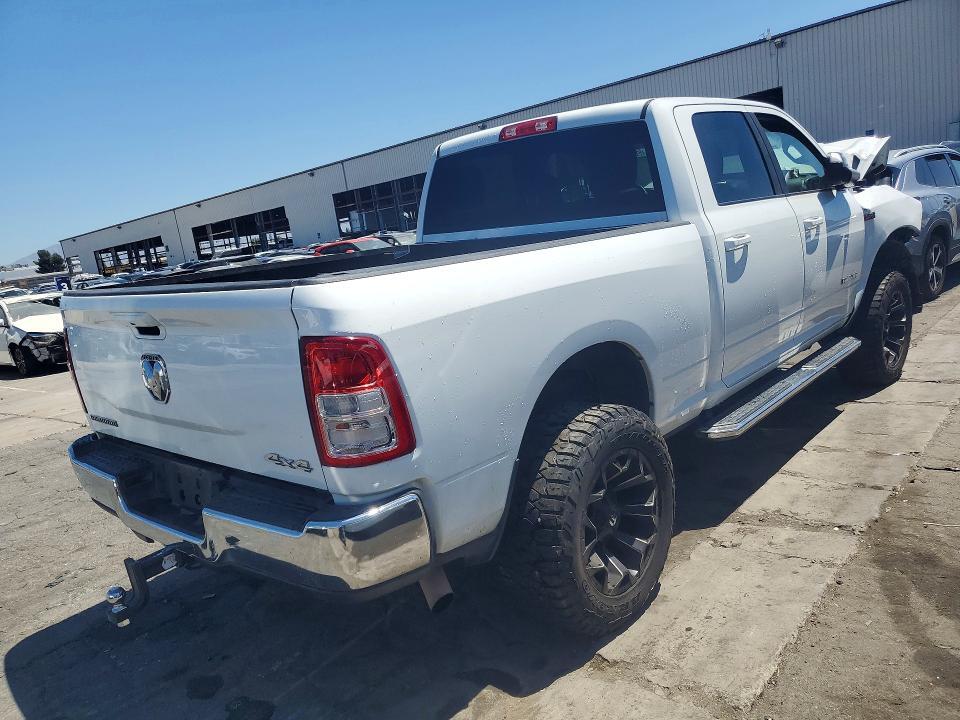 2022 RAM 2500 BIG HORN — Фото 3 из 12