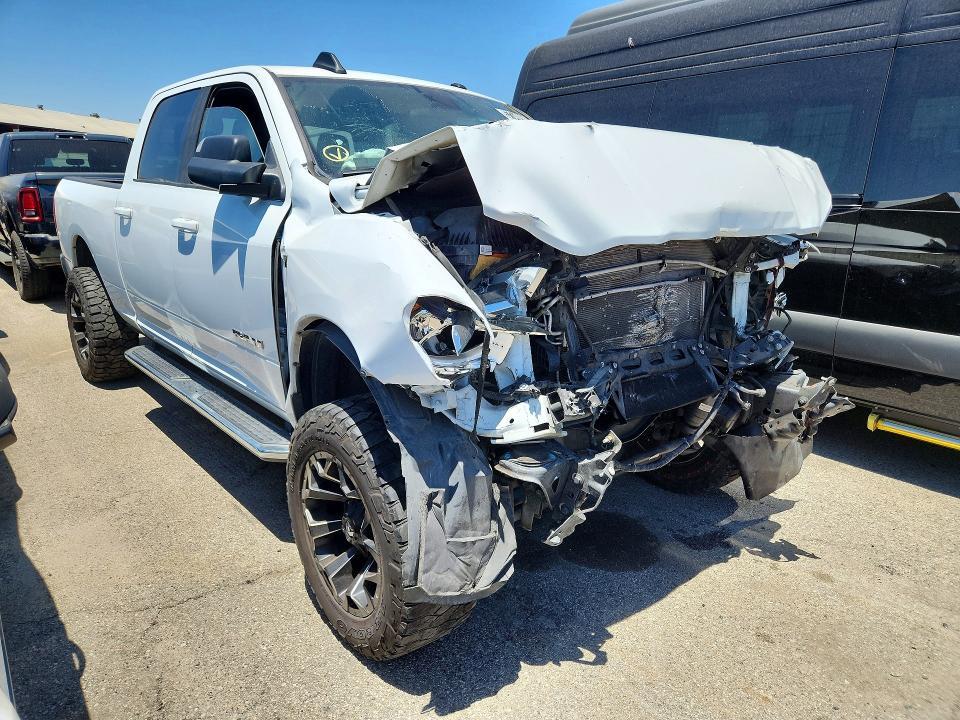 2022 RAM 2500 BIG HORN — Фото 4 из 12