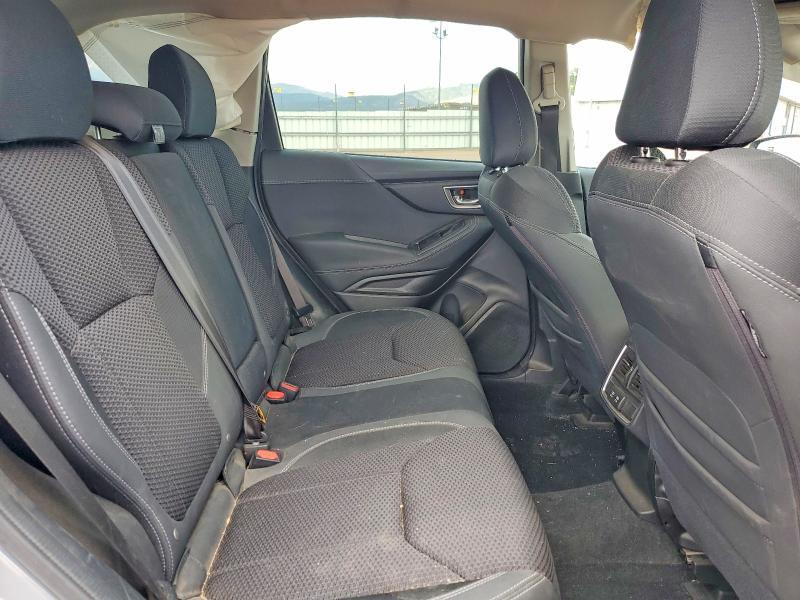 2022 SUBARU FORESTER PREMIUM — Фото 11 из 14