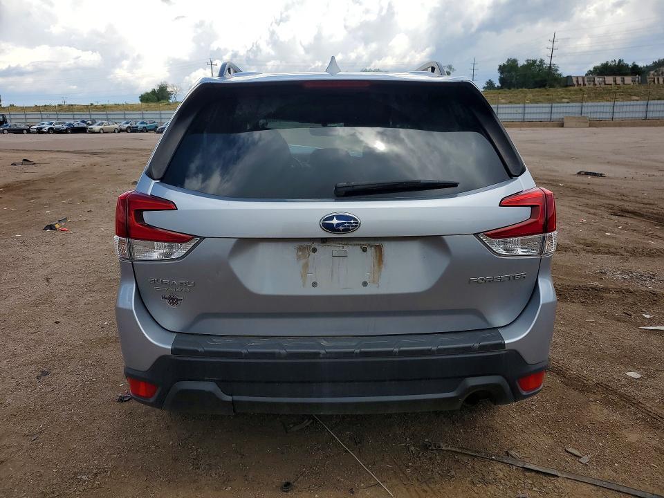 2022 SUBARU FORESTER PREMIUM — Фото 6 из 14
