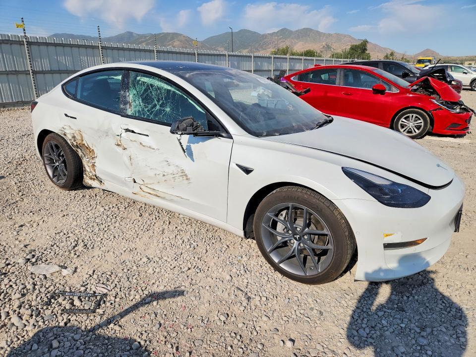 5YJ3E1EB8NF142815 2022 TESLA MODEL 3 photo no. 4