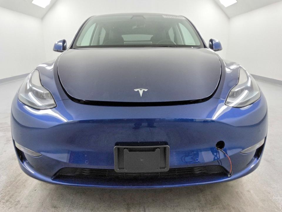 2022 TESLA MODEL Y — Фото 5 из 13
