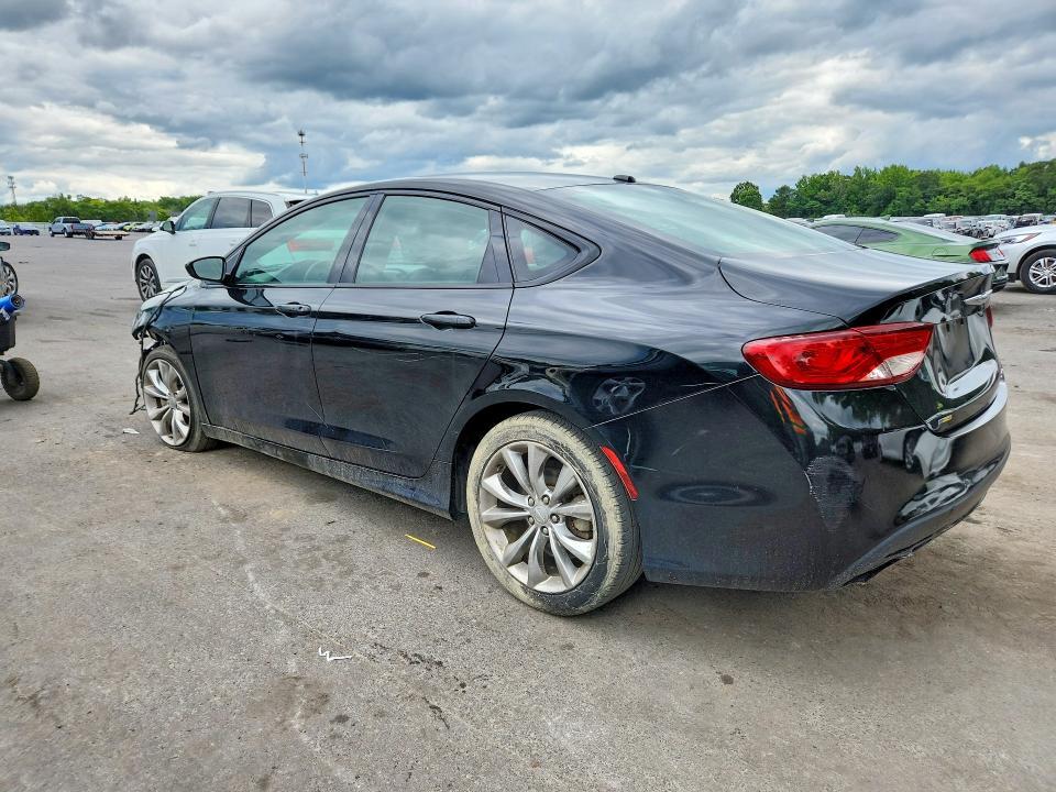 2015 CHRYSLER 200 S — Фото 2 из 12