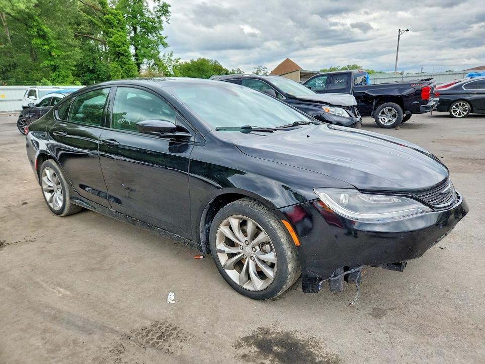 2015 CHRYSLER 200 S — Фото 4 из 12