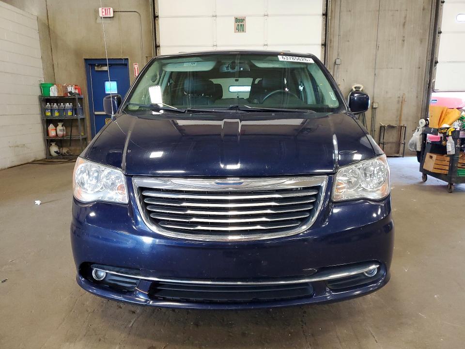 2015 CHRYSLER TOWN & COUNTRY TOURING — Фото 5 из 13
