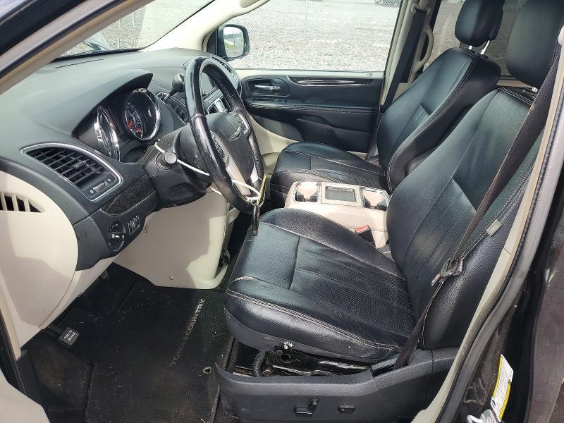 2015 CHRYSLER TOWN & COUNTRY TOURING L — Фото 7 из 13
