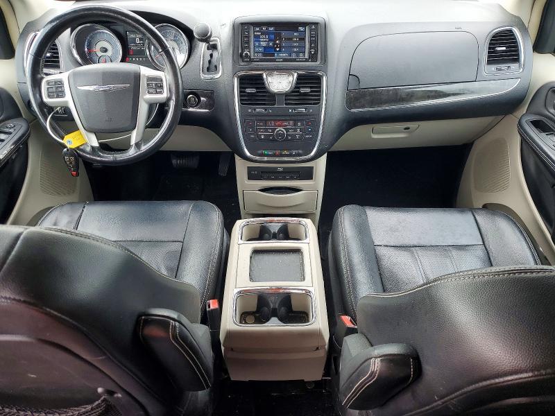 2015 CHRYSLER TOWN & COUNTRY TOURING L — Фото 8 из 13