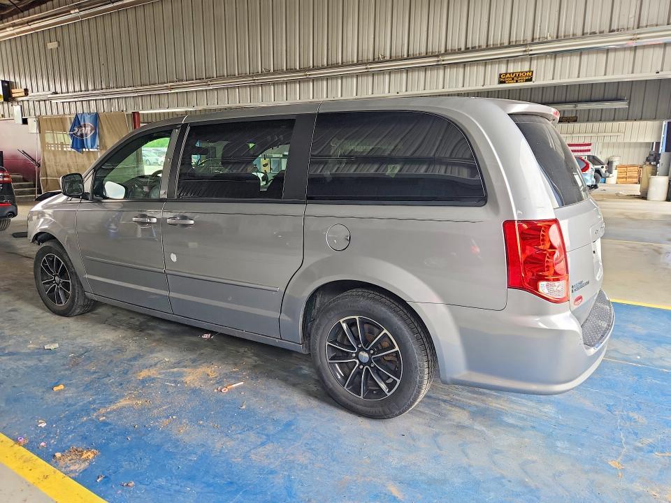 2015 DODGE GRAND CARAVAN R/T — Фото 2 из 14