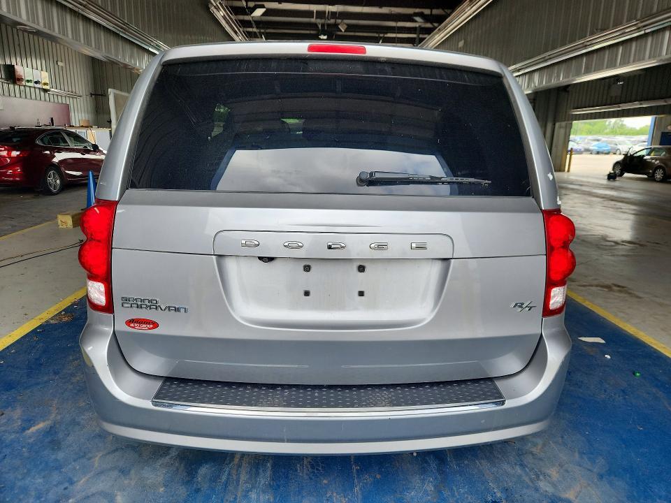2015 DODGE GRAND CARAVAN R/T — Фото 6 из 14