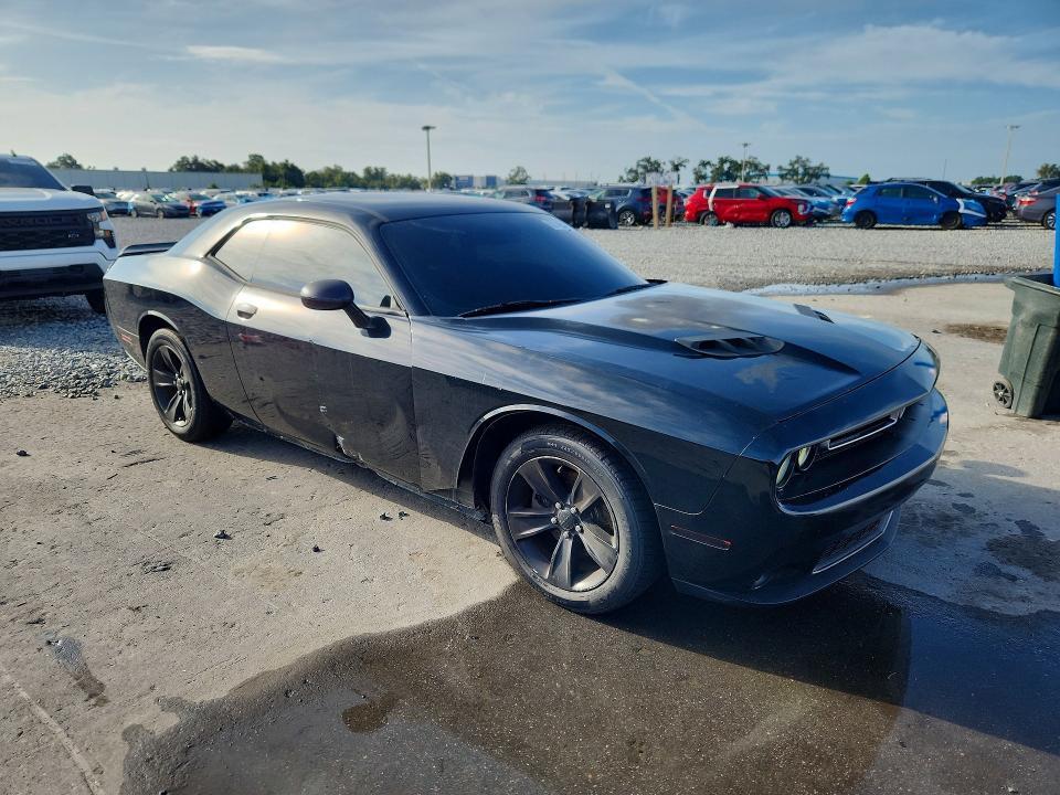2C3CDZAG6FH711423 2015 DODGE CHALLENGER photo no. 4