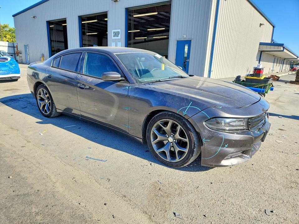 2015 DODGE CHARGER R/T — Фото 4 из 12