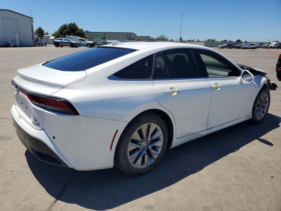 2022 TOYOTA MIRAI XLE — Фото 3 из 12