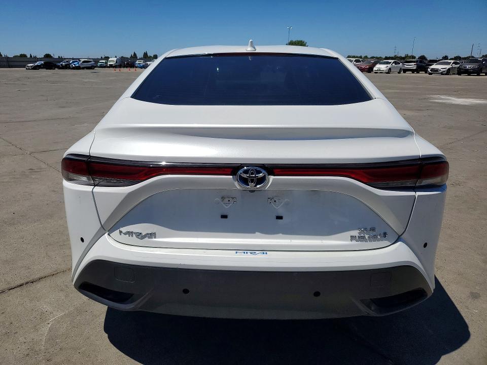 2022 TOYOTA MIRAI XLE — Фото 6 из 12
