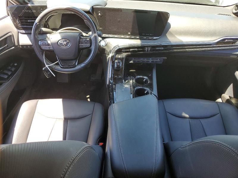 2022 TOYOTA MIRAI XLE — Фото 8 из 12
