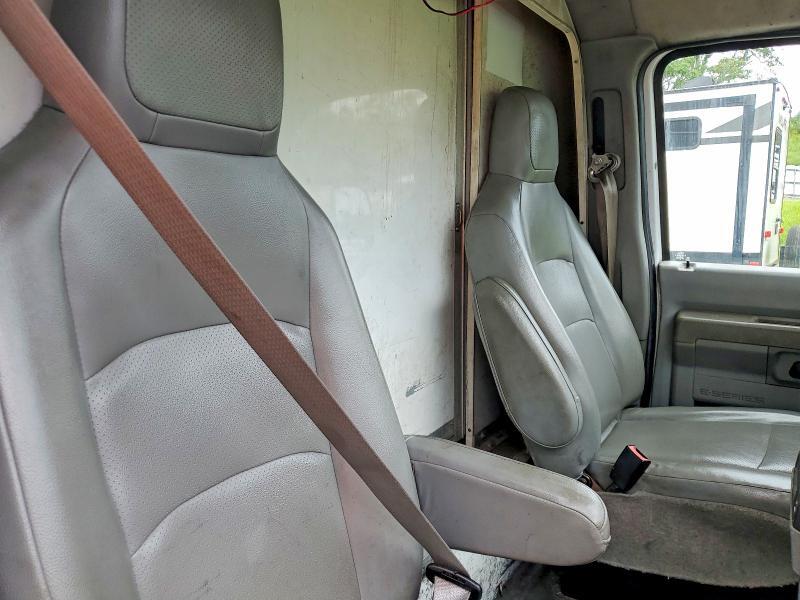 2015 FORD E350 BOX TRUCK — Фото 11 из 13