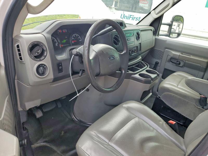 2015 FORD E350 BOX TRUCK — Фото 8 из 13