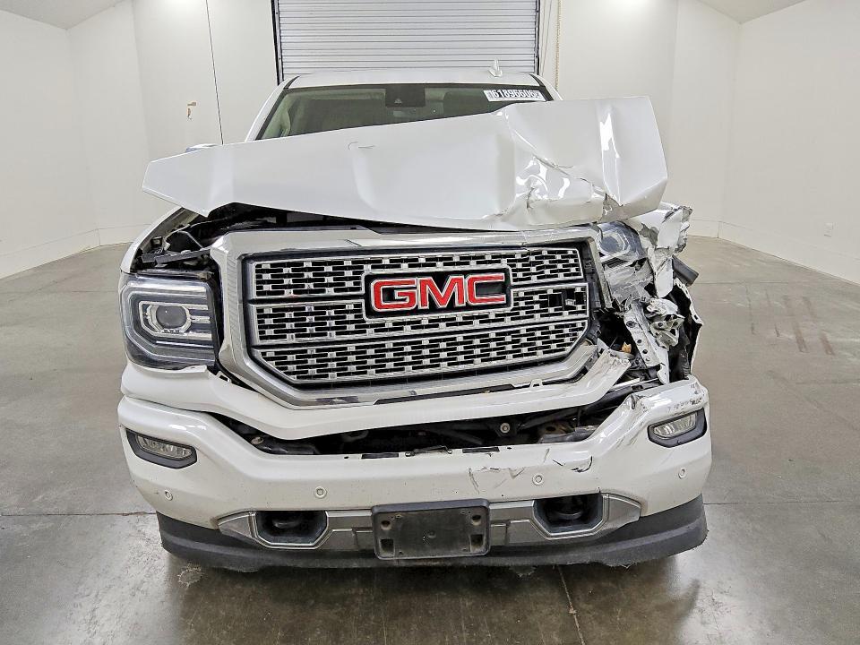 2018 GMC SIERRA K1500 DENALI — Фото 5 из 12