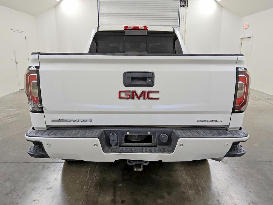 2018 GMC SIERRA K1500 DENALI — Фото 6 из 12
