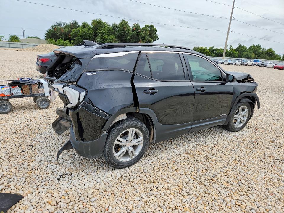 3GKALTEV4JL144175 2018 GMC TERRAIN photo no. 3