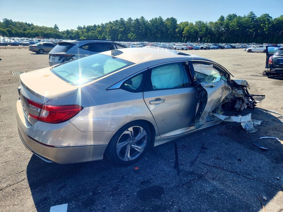 1HGCV1F50JA143597 2018 HONDA ACCORD photo no. 3