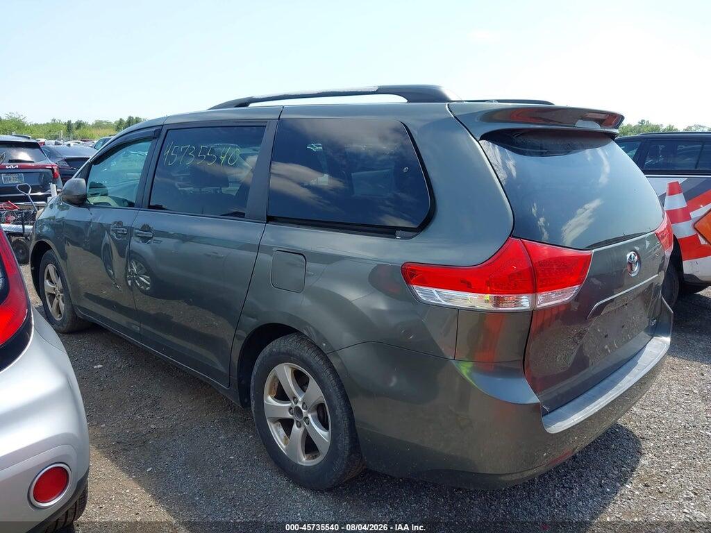 5TDKK3DC6BS167424 2011 TOYOTA SIENNA photo no. 3