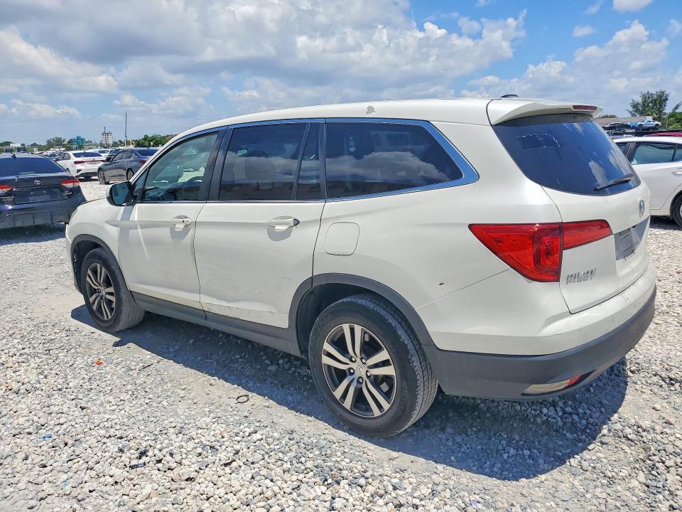 5FNYF5H36JB020026 2018 HONDA PILOT photo no. 2
