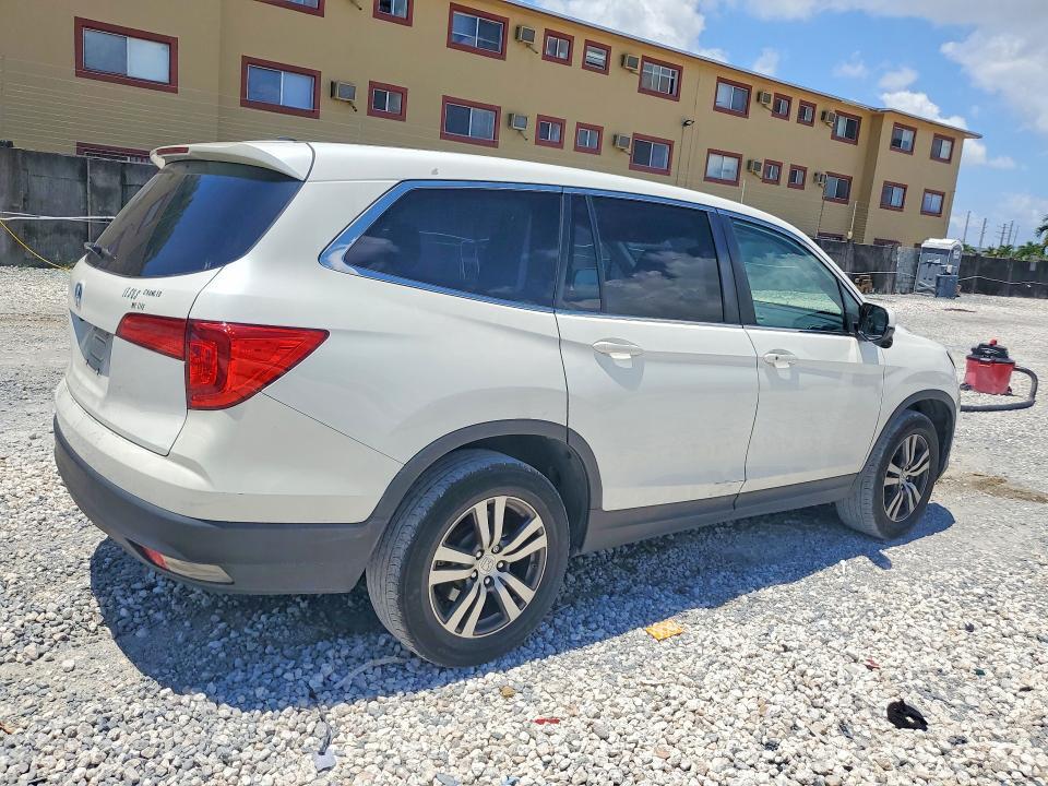 5FNYF5H36JB020026 2018 HONDA PILOT photo no. 3