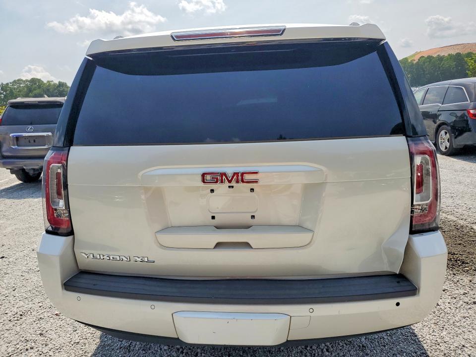 2015 GMC YUKON XL C1500 SLT — Фото 6 из 13