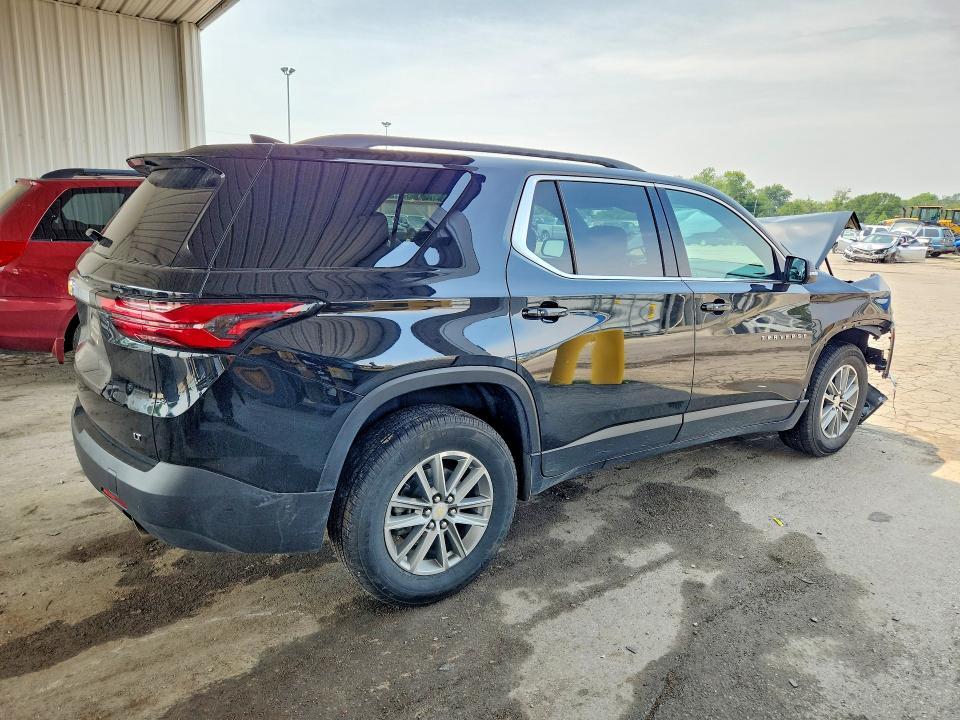 2023 CHEVROLET TRAVERSE LT — Фото 3 из 14