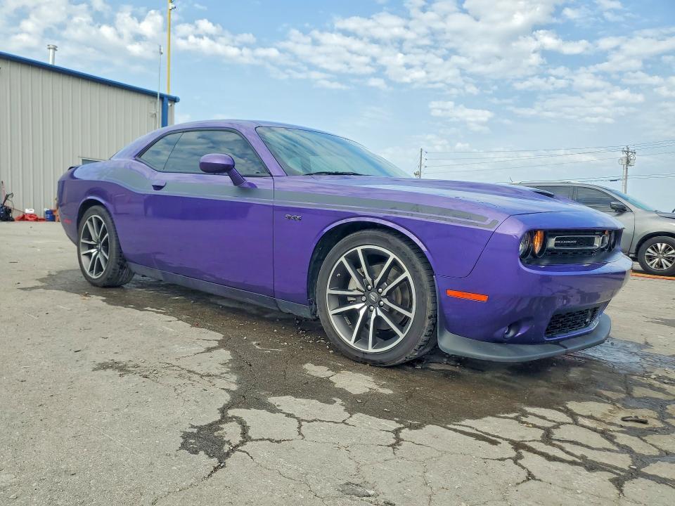 2023 DODGE CHALLENGER R/T — Фото 4 из 13