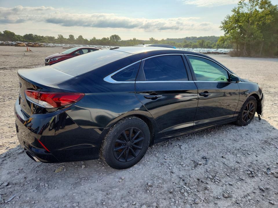 2018 HYUNDAI SONATA SE — Фото 3 из 12