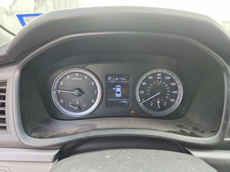 5NPE24AF4JH632207 2018 HYUNDAI SONATA photo no. 9