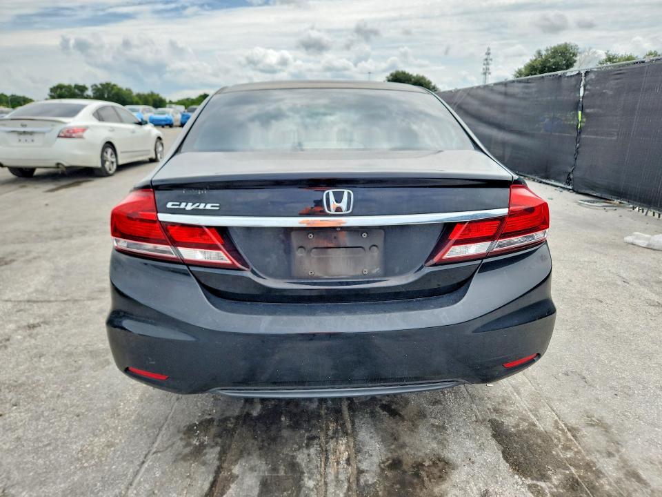 2015 HONDA CIVIC LX — Фото 6 из 12