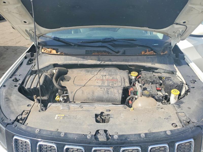 3C4NJCBB5JT240913 2018 JEEP COMPASS photo no. 12